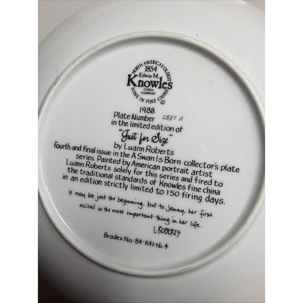 Knowles collector plate [ JUST FOR SIZE }  the series a swan‎ is born